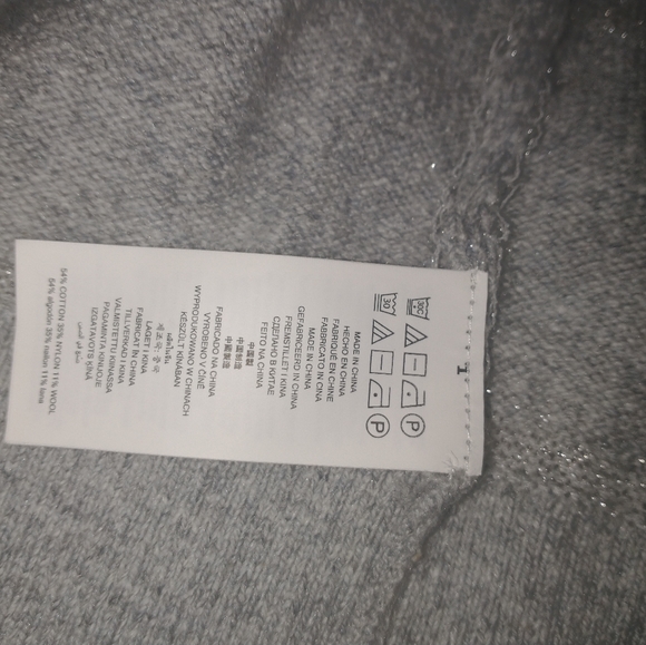 Cardigan - Picture 5 of 9